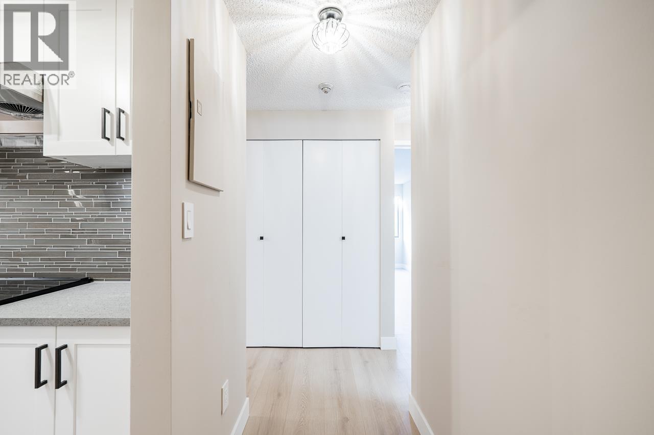 #254-7293 MOFFATT Road, Richmond