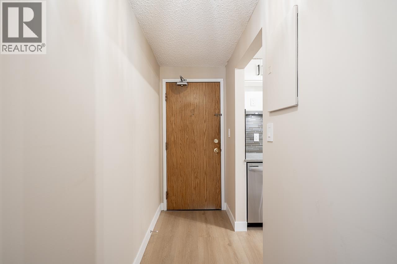 #254-7293 MOFFATT Road, Richmond