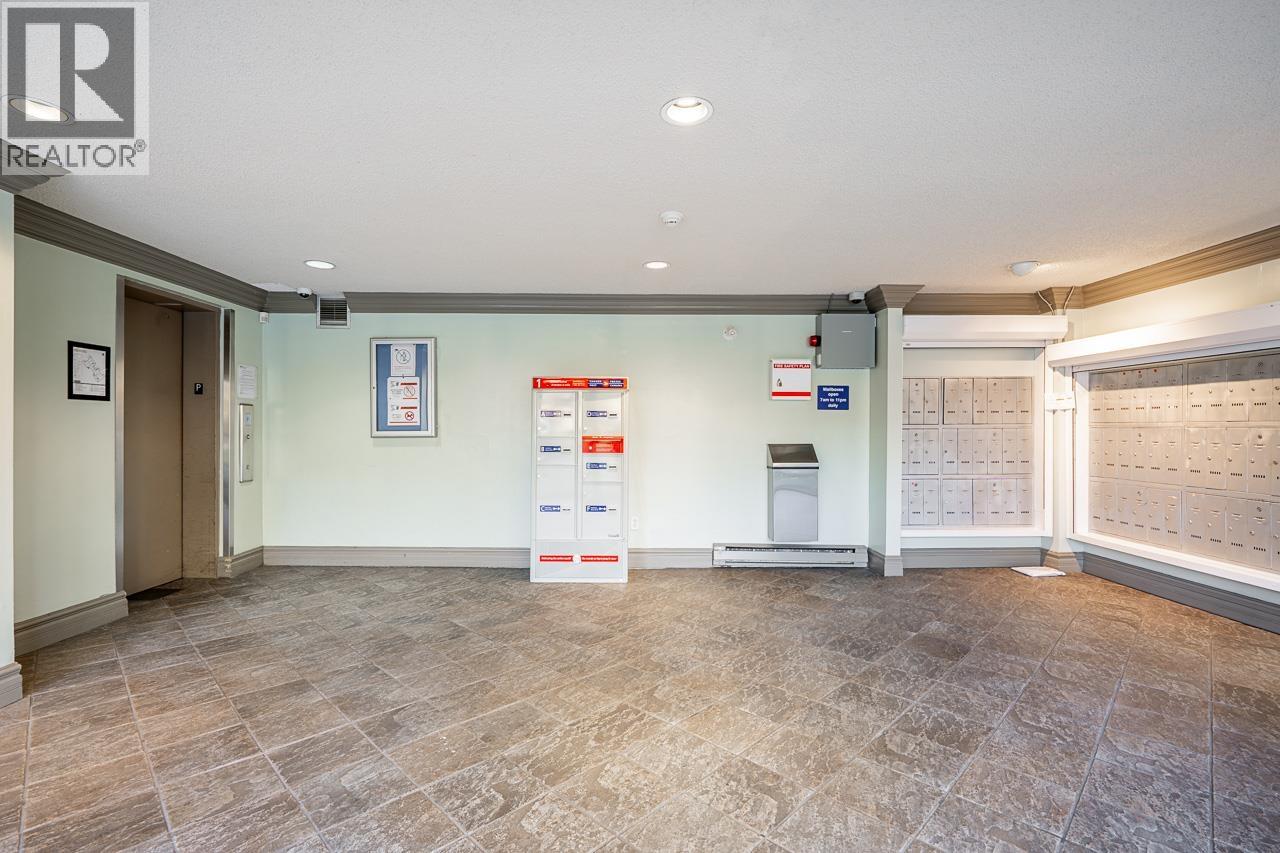 #254-7293 MOFFATT Road, Richmond