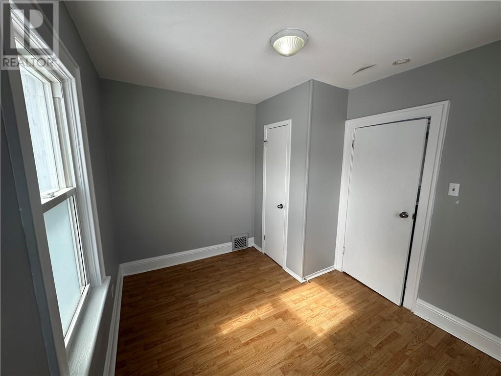 391 SUFFOLK LANE - 12