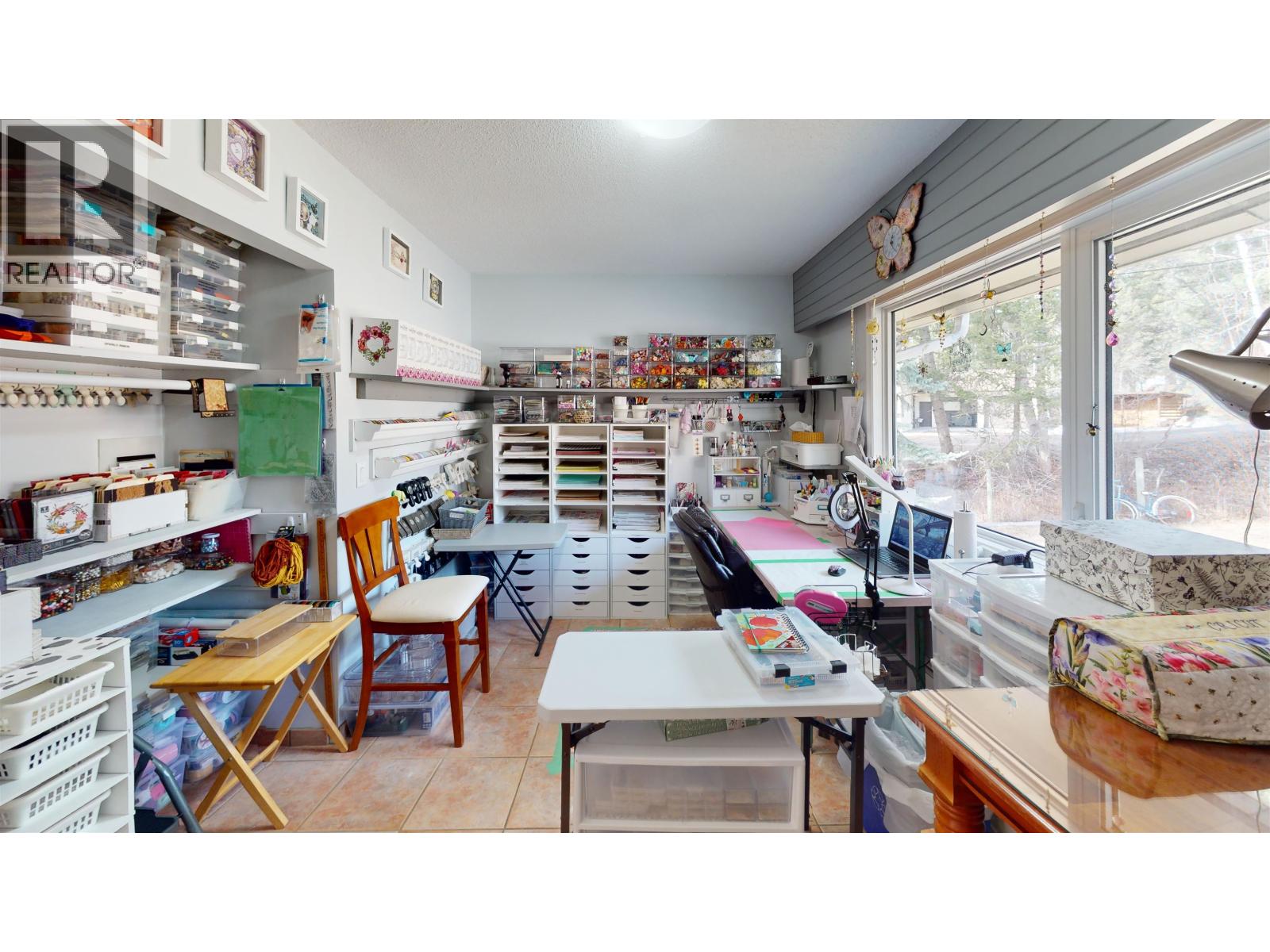 3286 SPRUCE RIDGE ROAD - 22