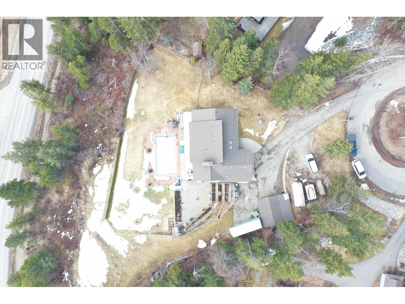 3286 SPRUCE RIDGE ROAD - 2