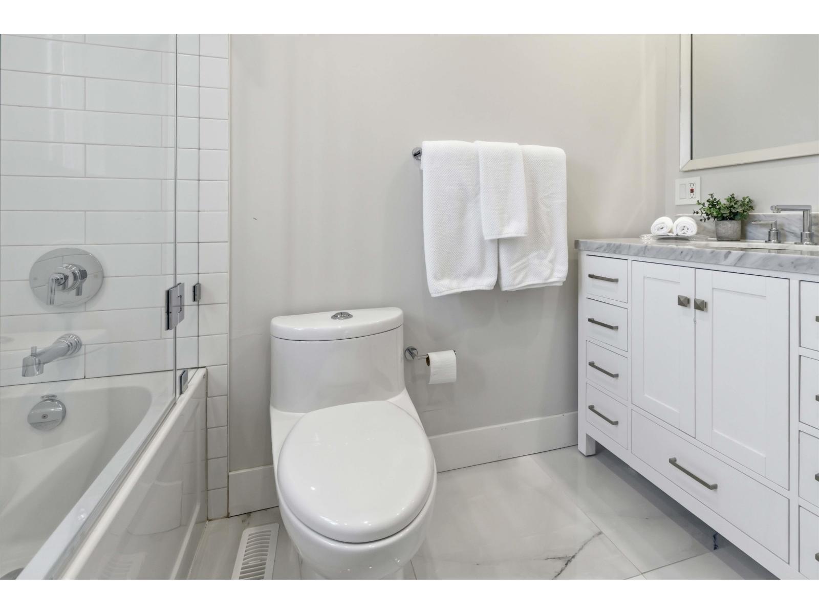 11895 82A Avenue, Delta