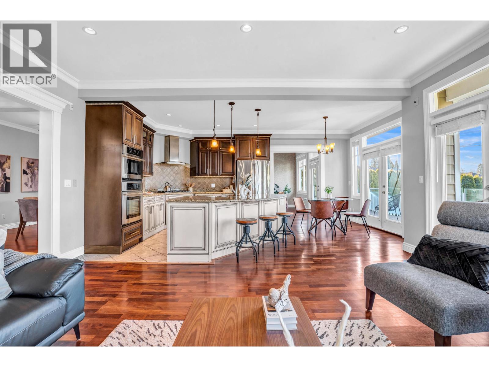 1197 FULTON AVENUE, West Vancouver