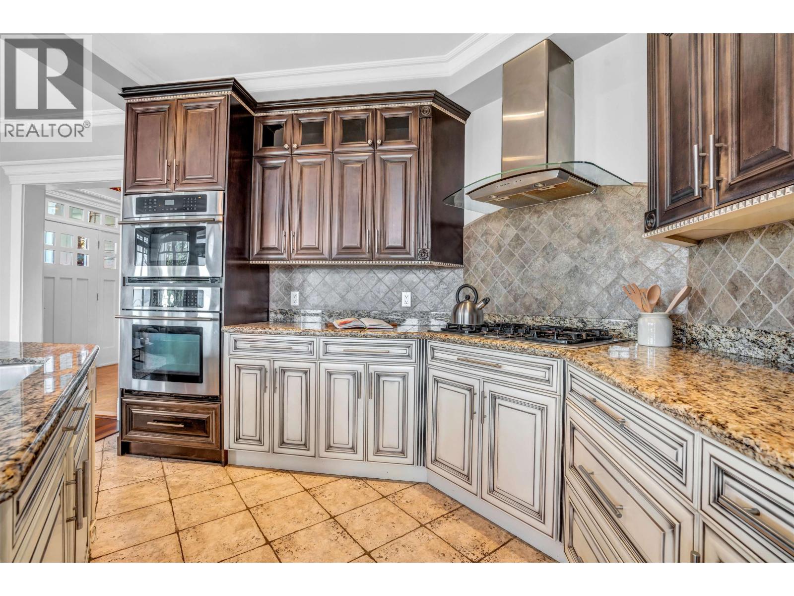 1197 FULTON AVENUE, West Vancouver