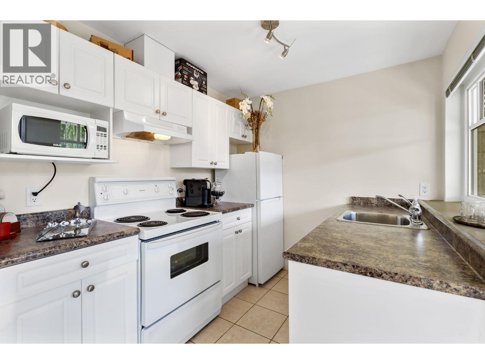 1197 FULTON AVENUE, West Vancouver