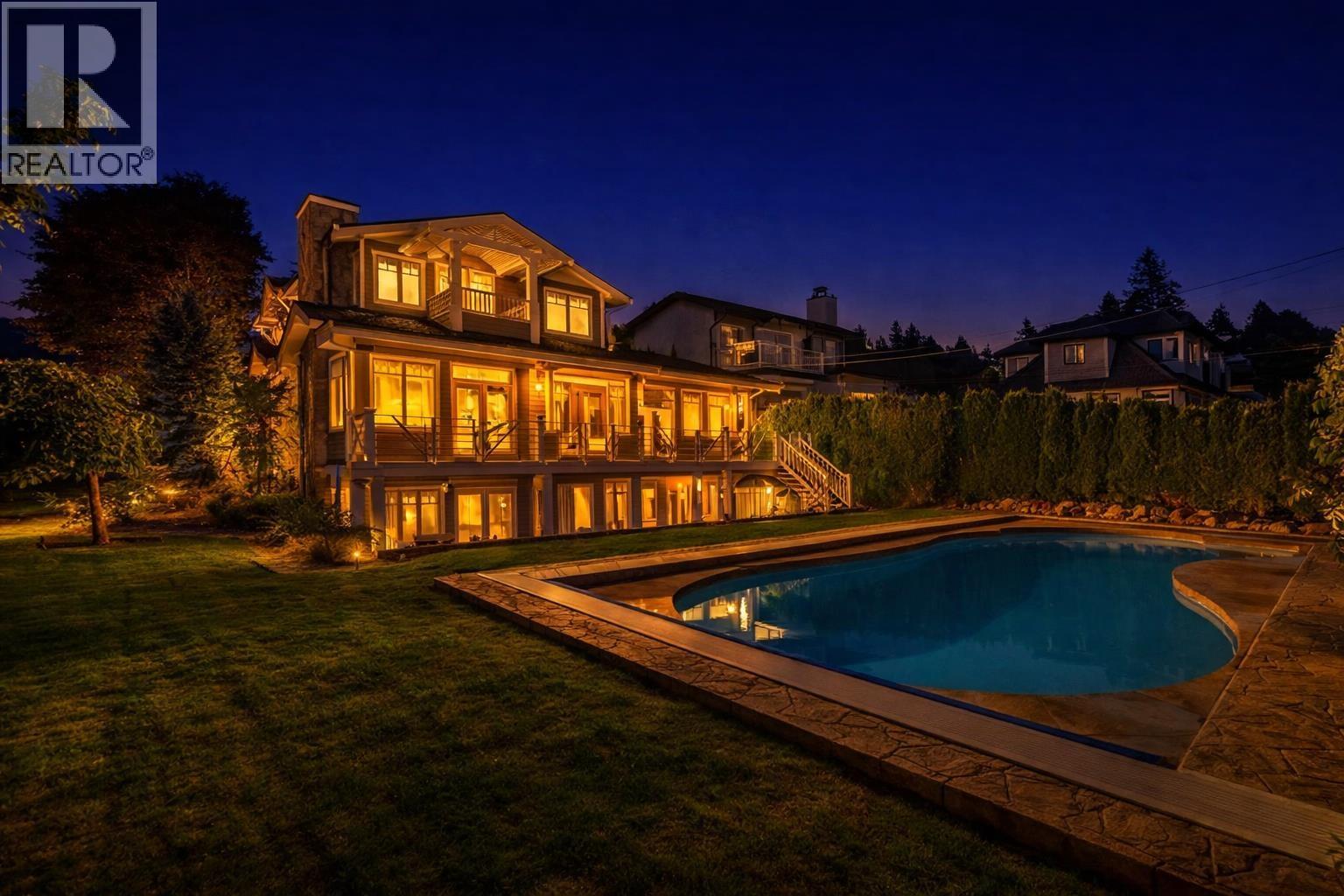 1197 FULTON AVENUE, West Vancouver