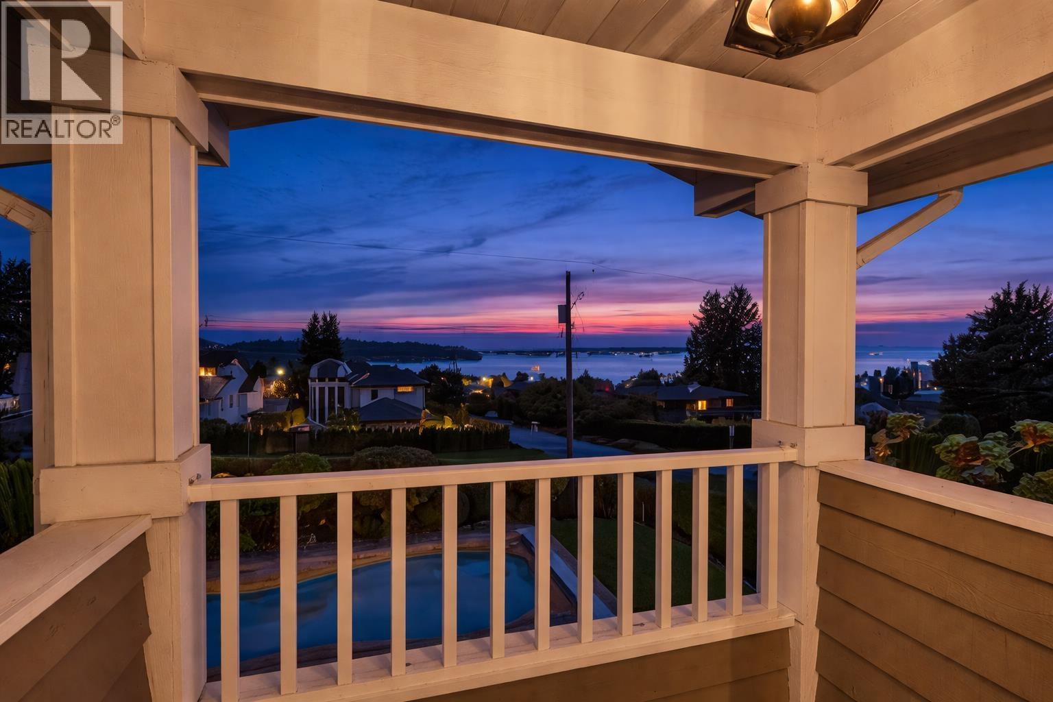 1197 FULTON AVENUE, West Vancouver