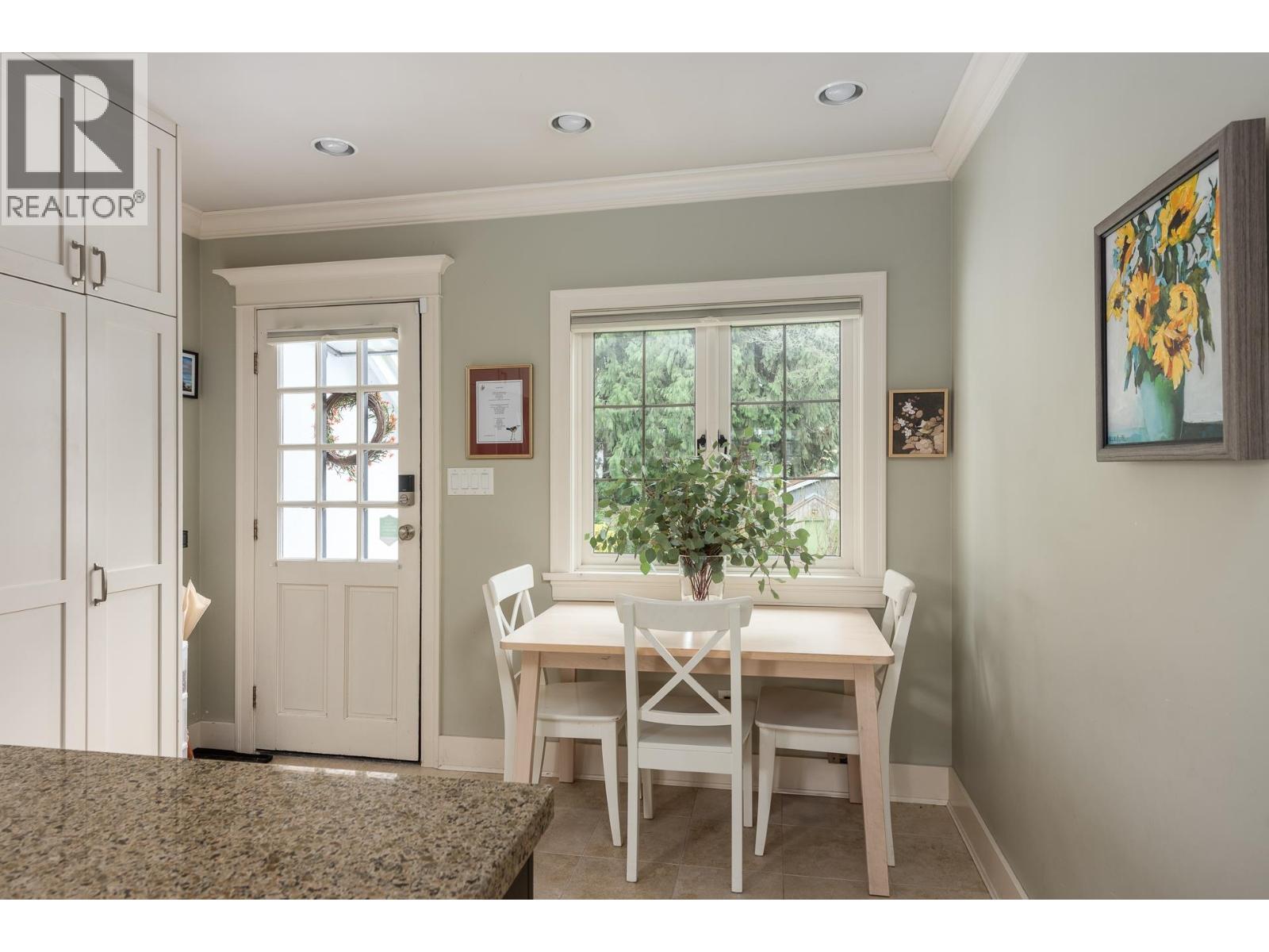 438 FOURTH STREET, New Westminster