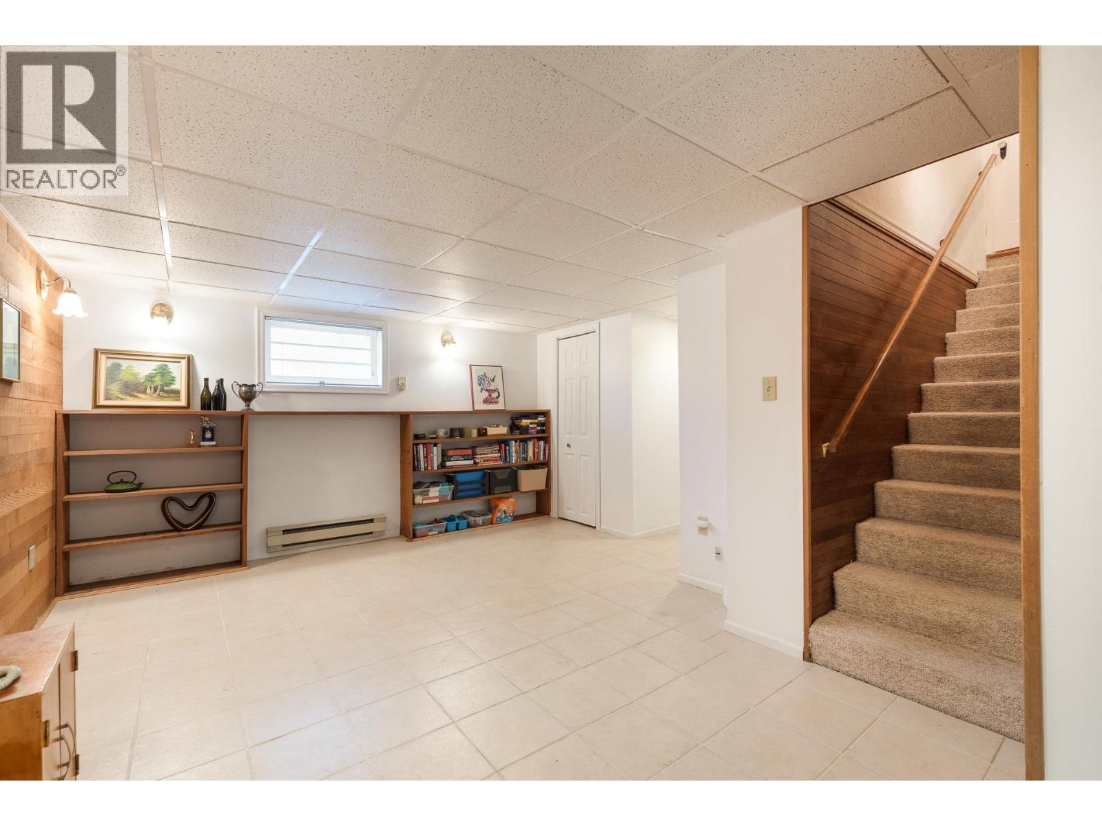 438 FOURTH STREET, New Westminster