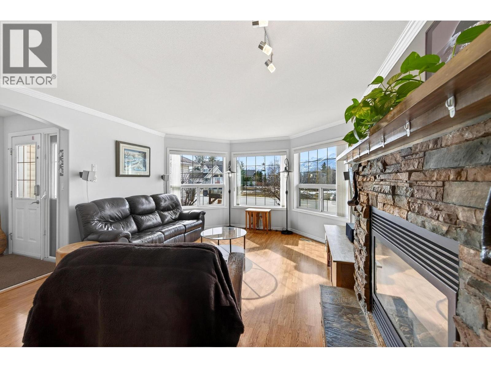 1505 Cedar Street, Golden