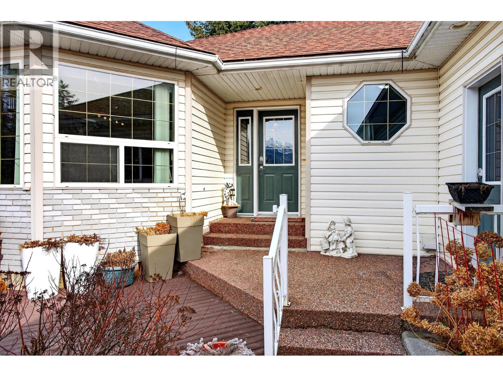 1505 Cedar Street, Golden