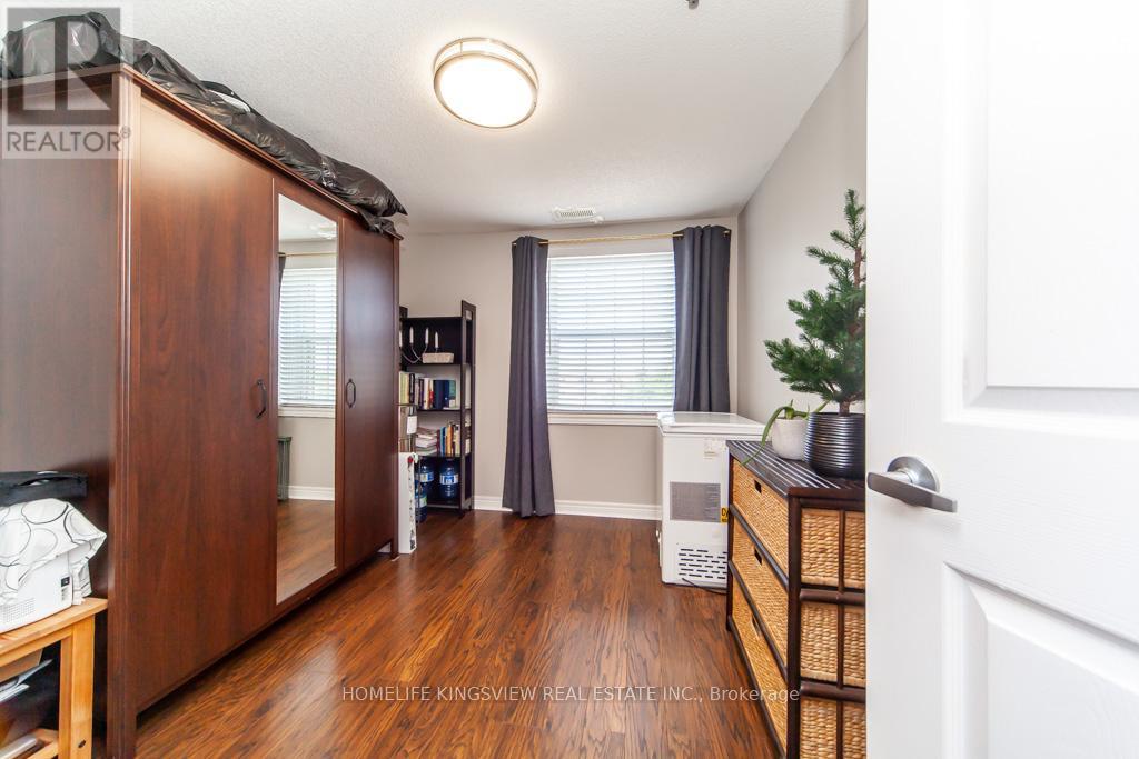 #301 7428 MARKHAM ROAD - 21