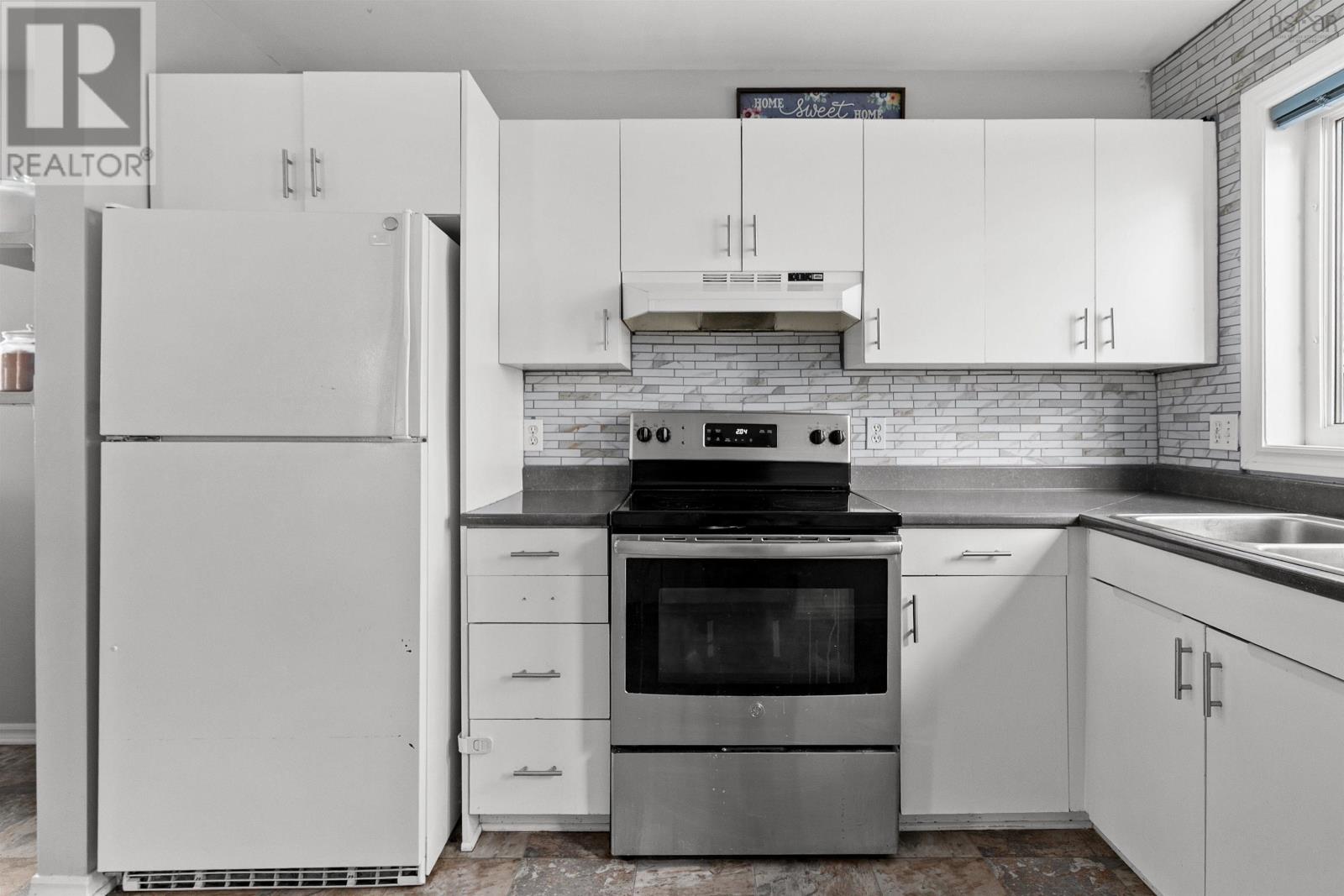 Property 7 of 44 of 60 Serocco Crescent