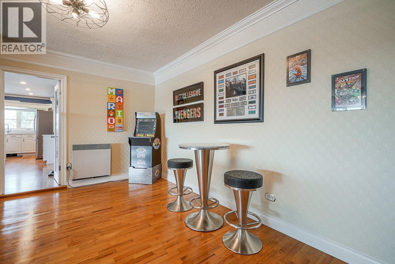 House in Maple Ridge - Image 14