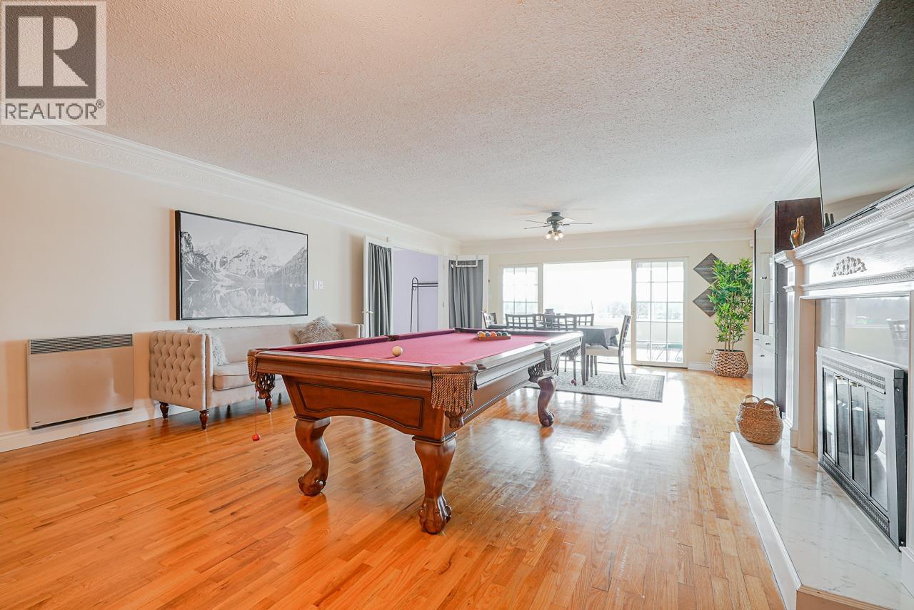 House in Maple Ridge - Image 11