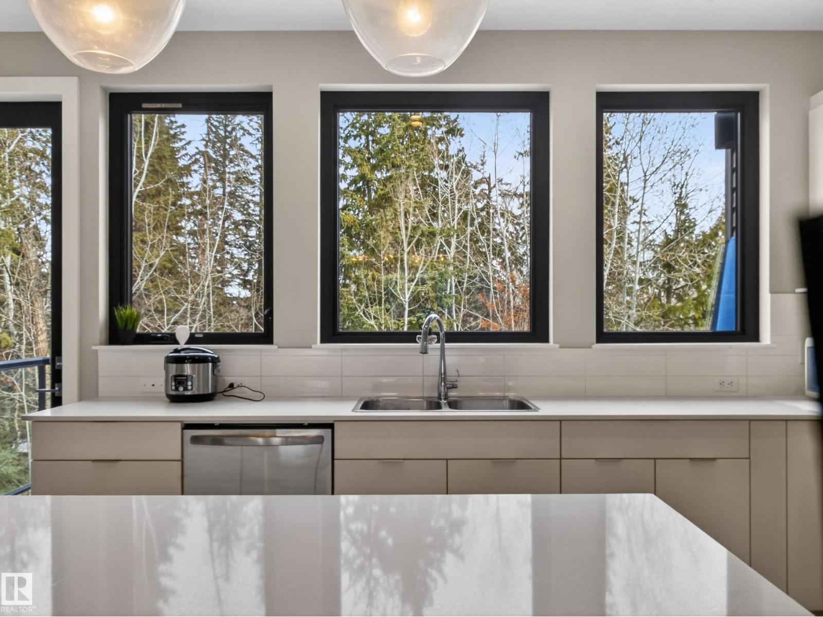 #5 1304 RUTHERFORD RD SW, Edmonton