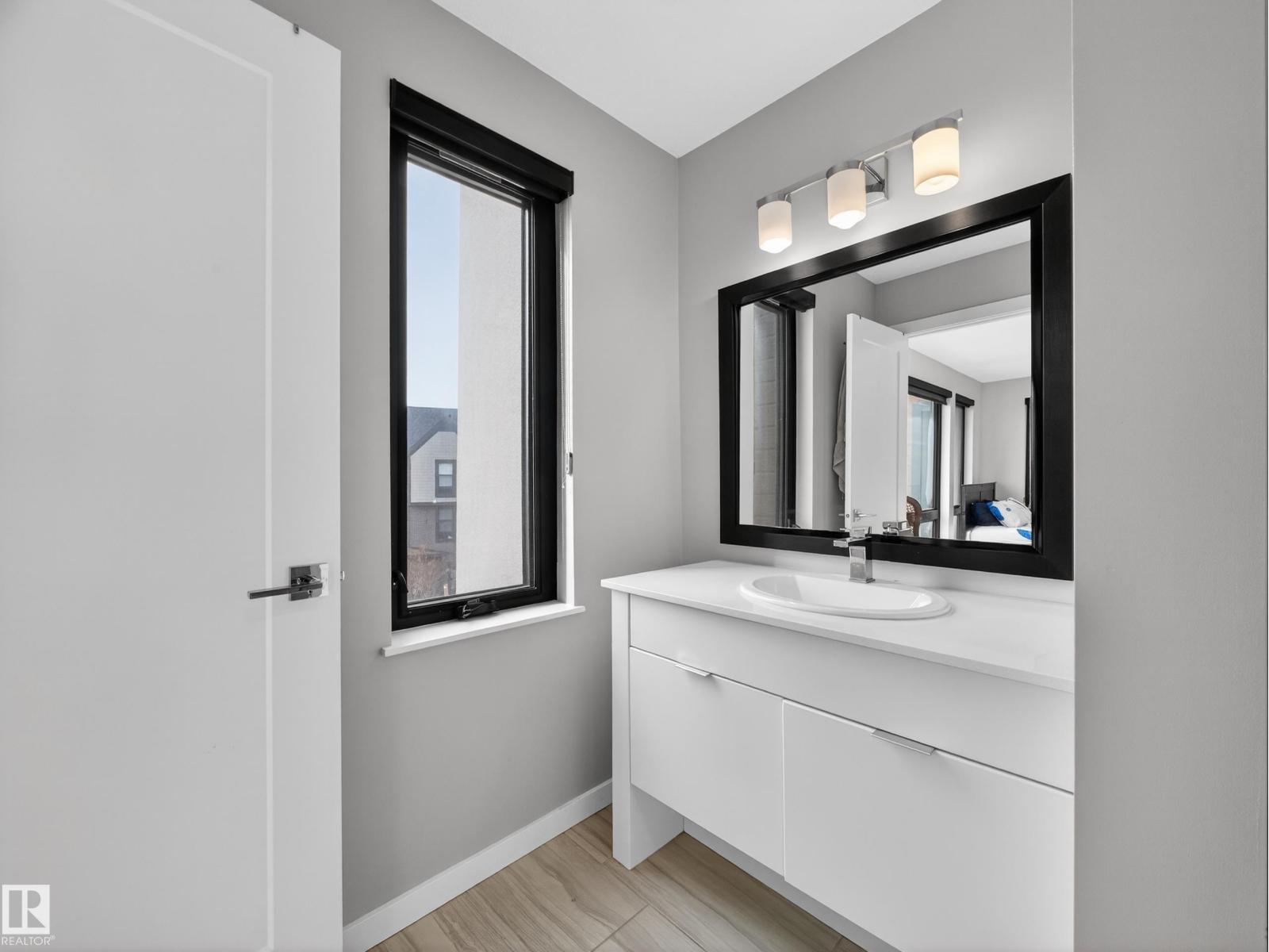 #5 1304 RUTHERFORD RD SW, Edmonton