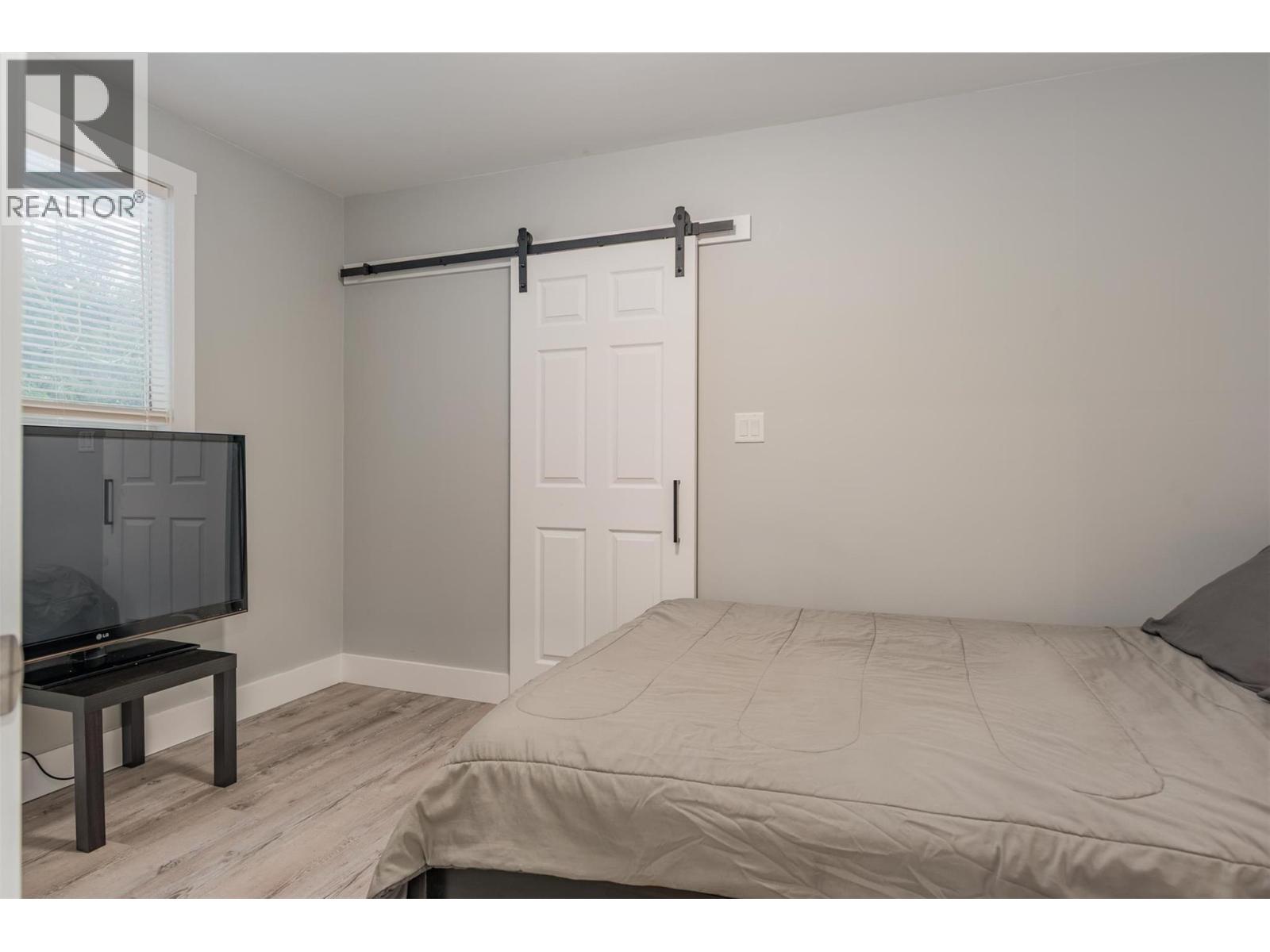 621 TURNER STREET - 18