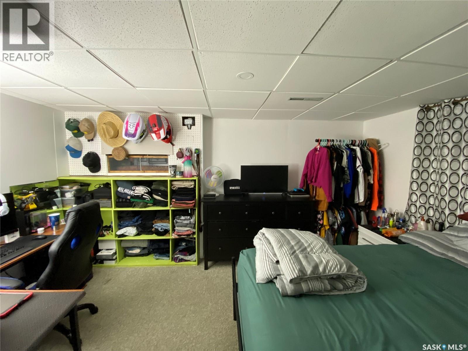 Single Family House Bungalow for Sale in  ND AVENUE NW Swift Current 