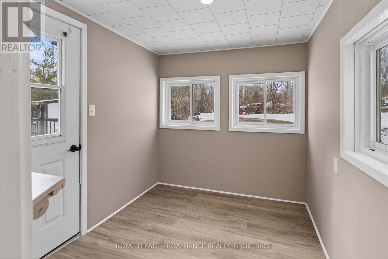 1040 ANTOINE ROAD - 20