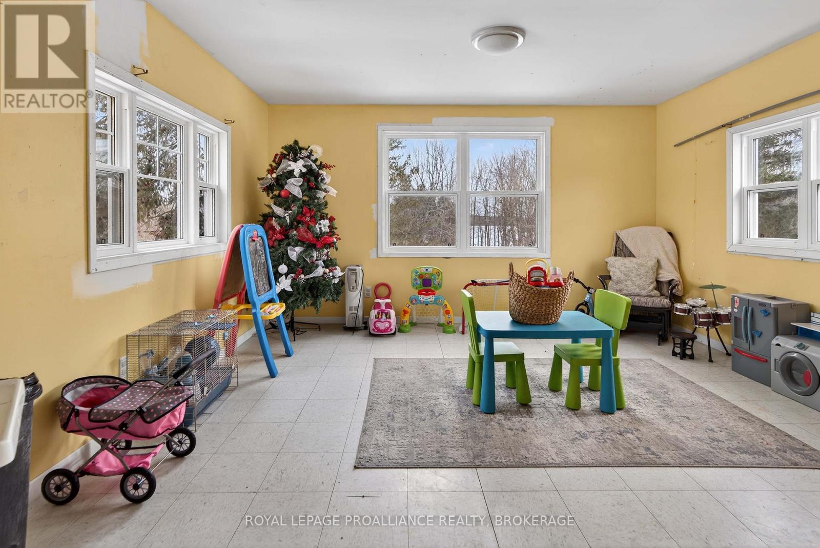 1040 ANTOINE ROAD - 30