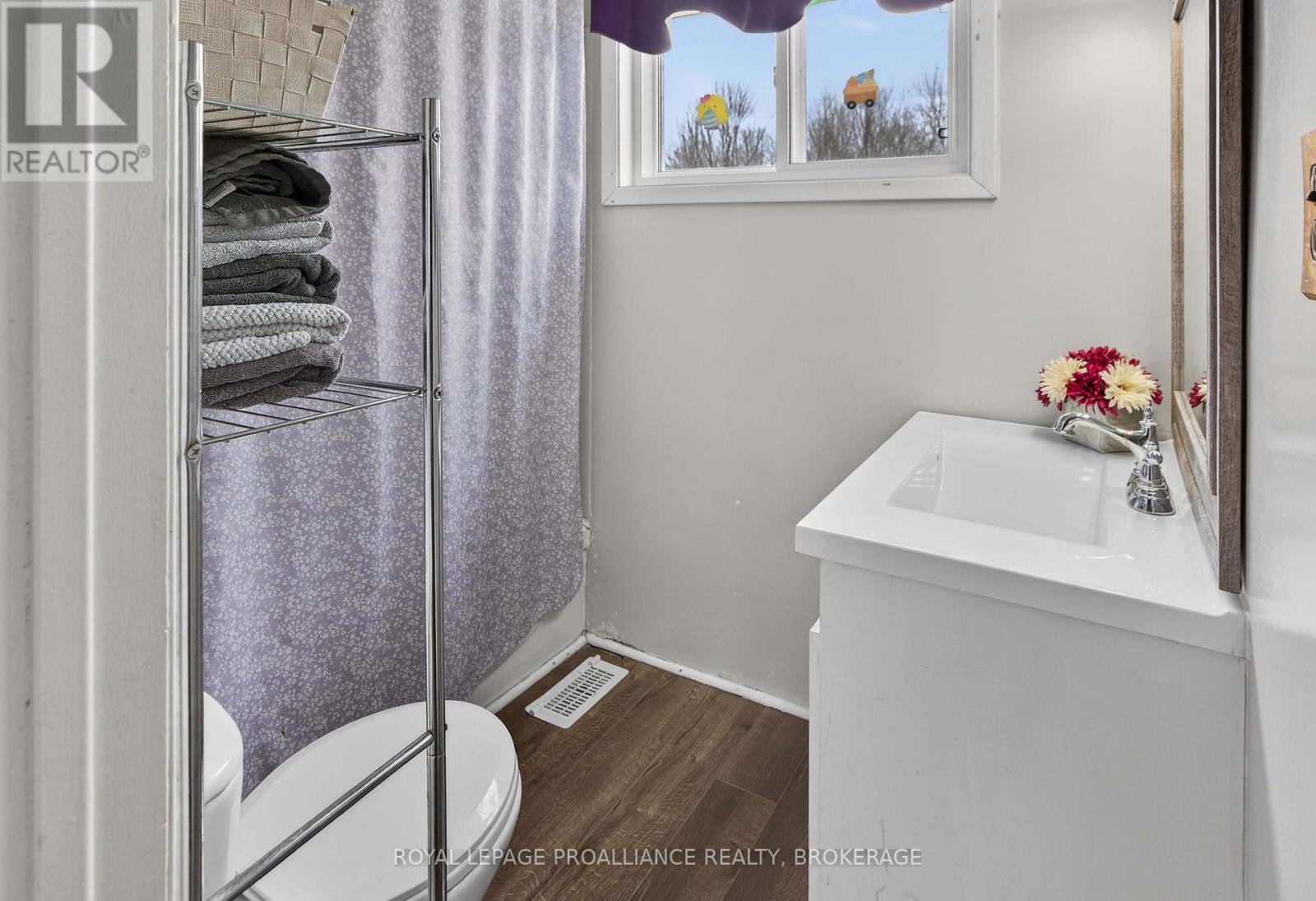 1040 ANTOINE ROAD - 32
