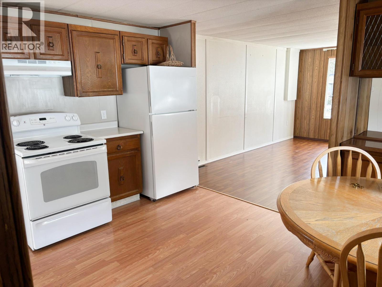 5 Royal Oak Drive Unit# 5, Salmo