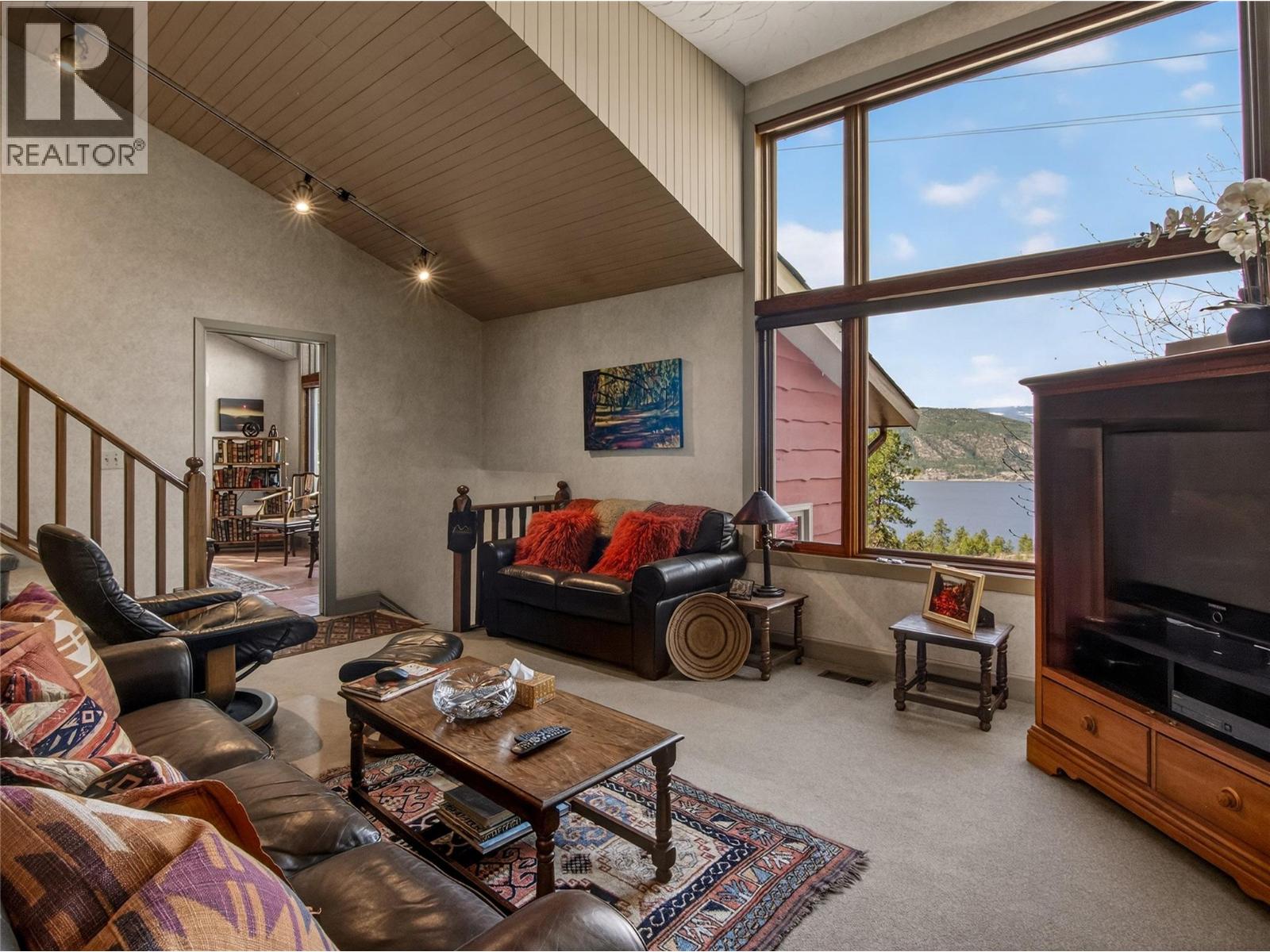 1910 Sutherland Road, Penticton