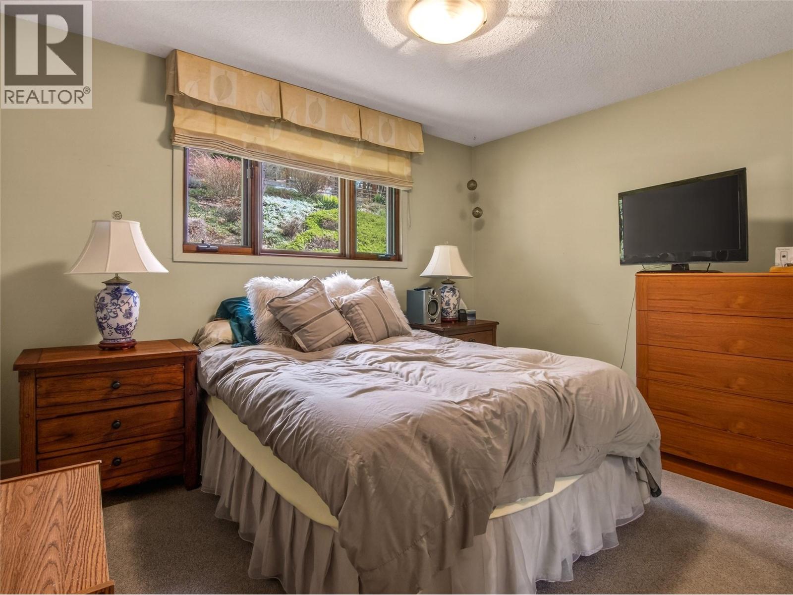 1910 Sutherland Road, Penticton