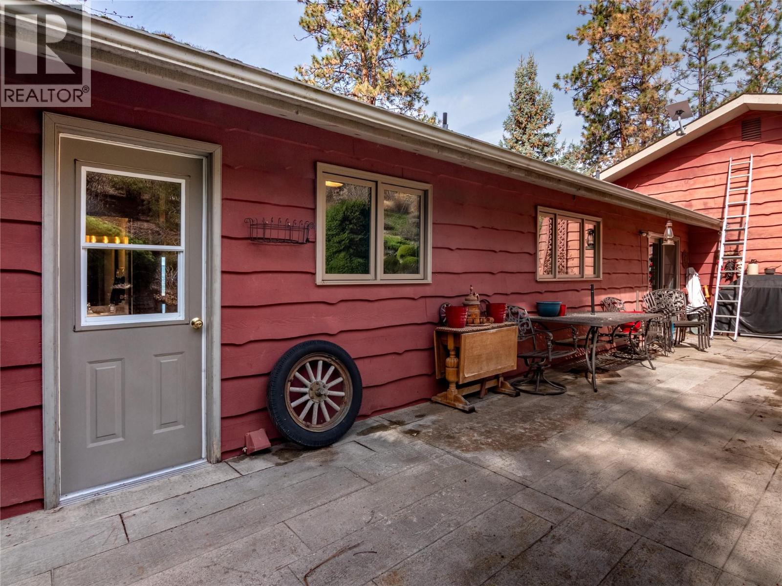 1910 Sutherland Road, Penticton