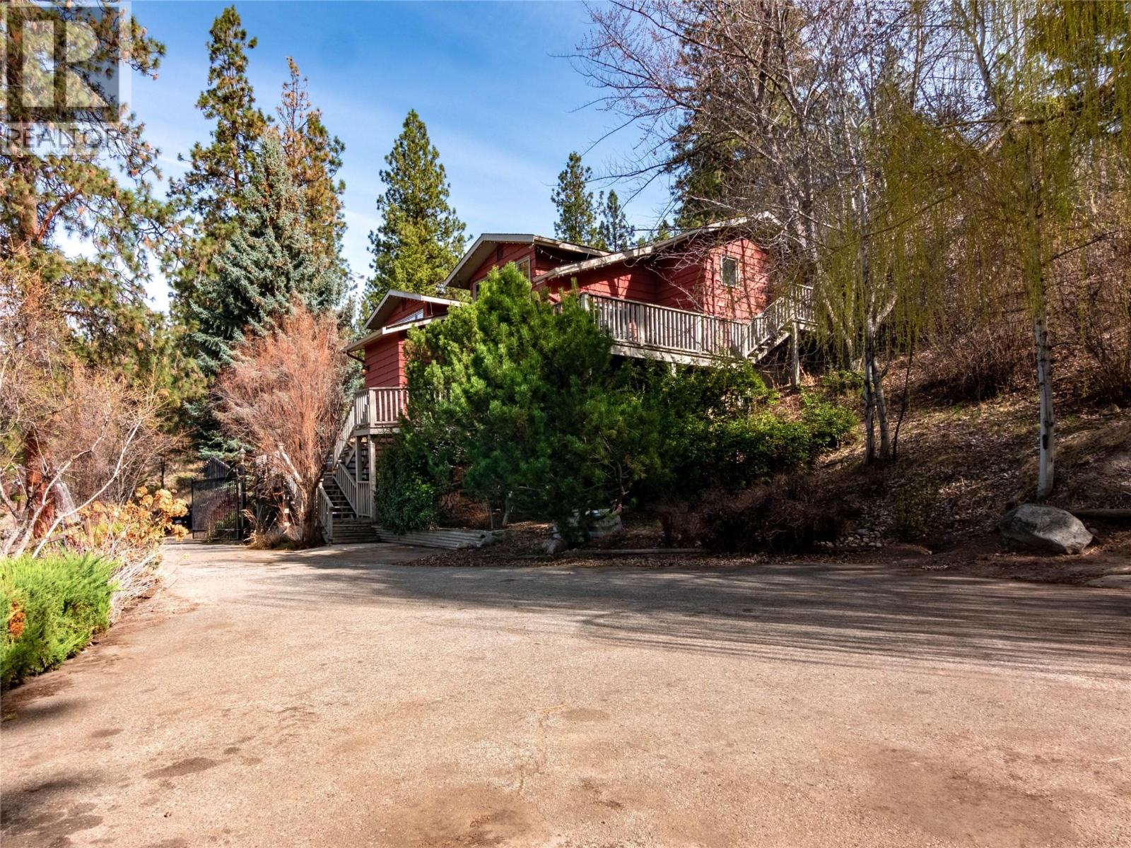 1910 Sutherland Road, Penticton