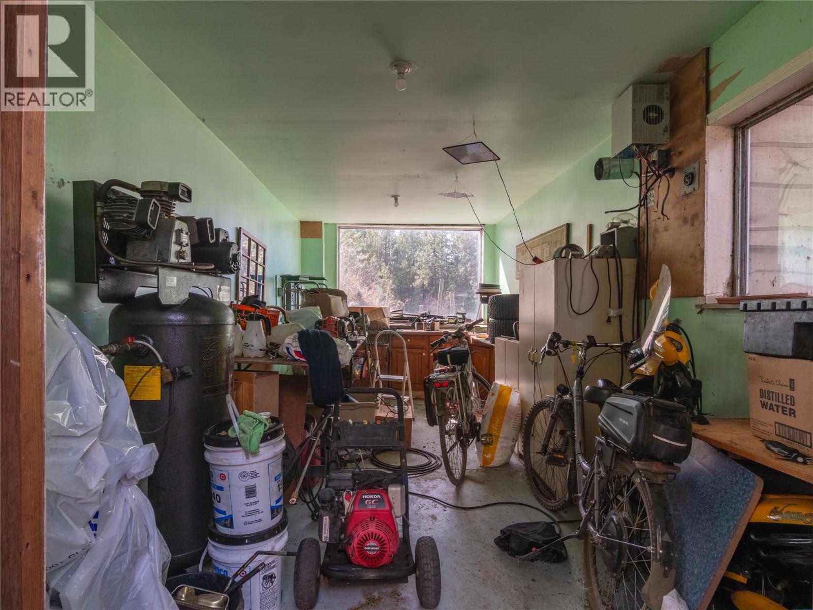 1910 Sutherland Road, Penticton