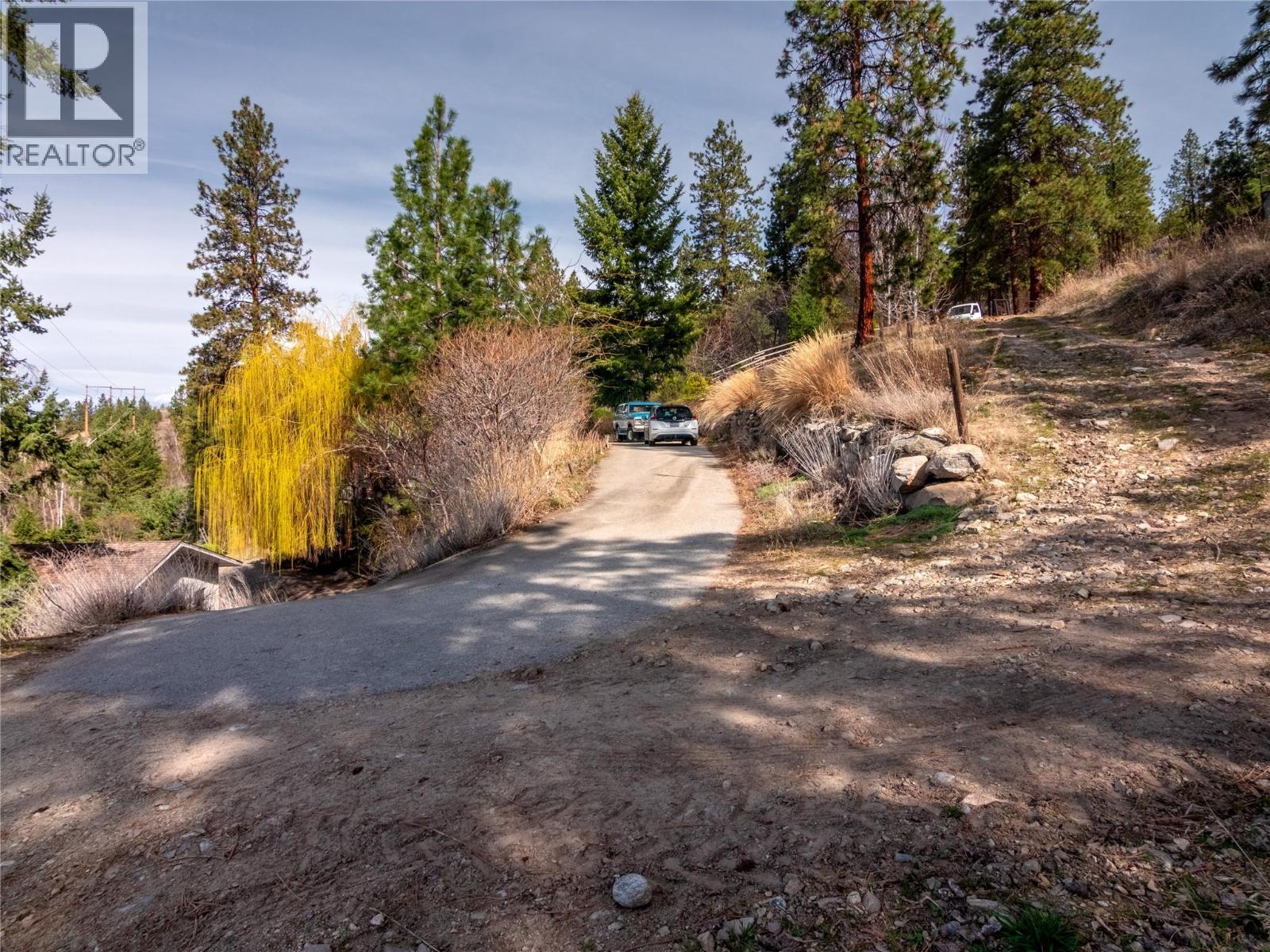 1910 Sutherland Road, Penticton
