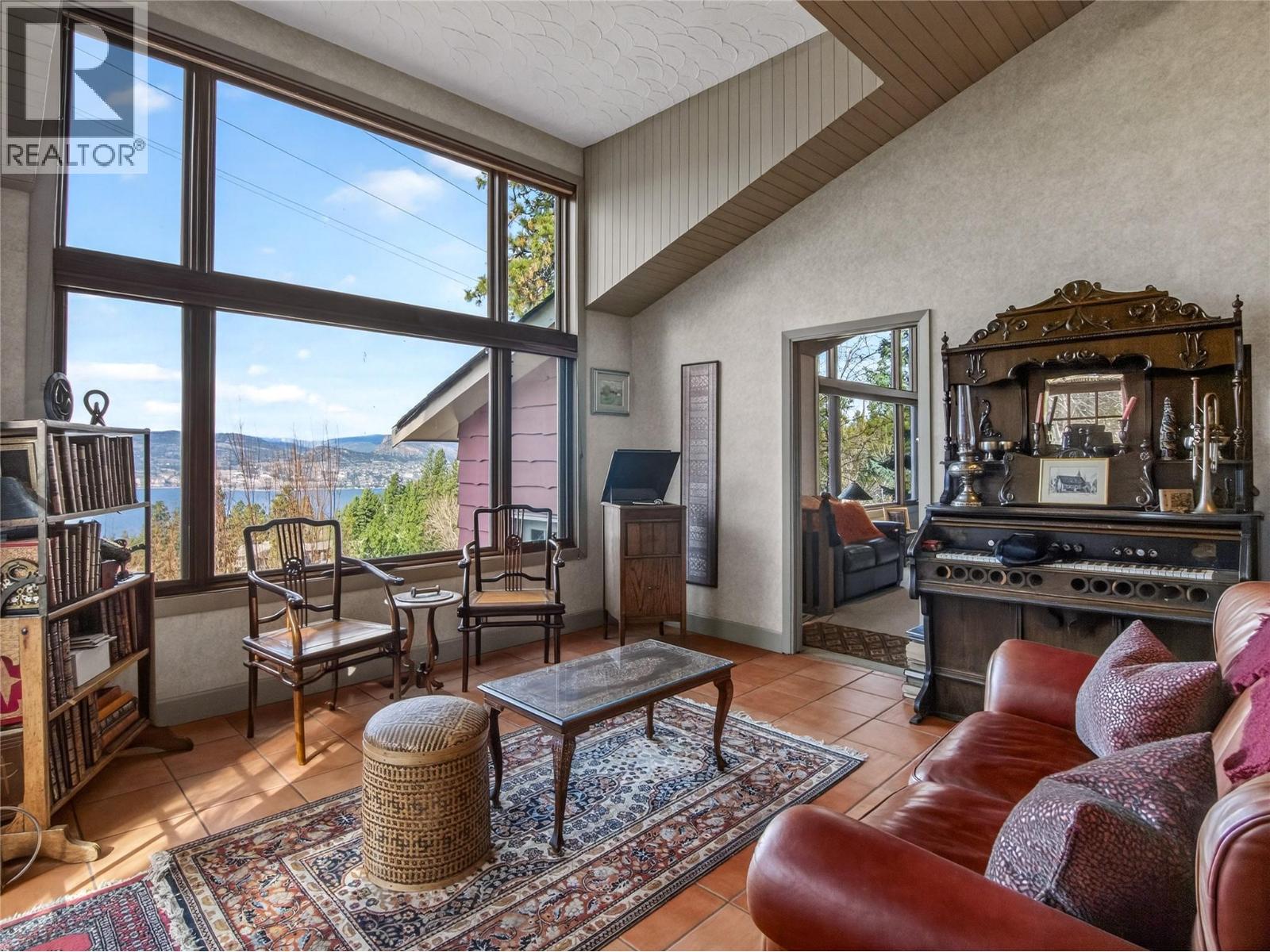 1910 Sutherland Road, Penticton