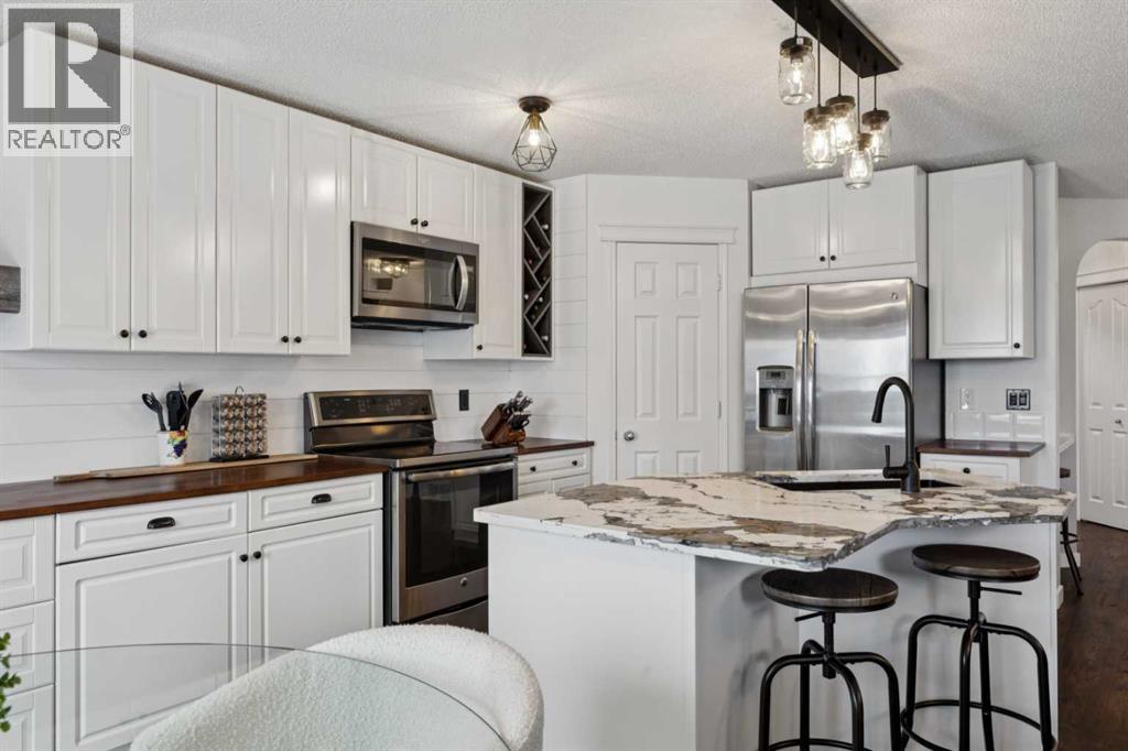 Single Family House for Sale in  Chapalina Place SE Chaparral Calgary 