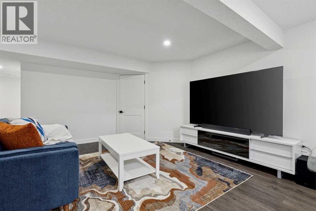 Single Family House for Sale in  Chapalina Place SE Chaparral Calgary 