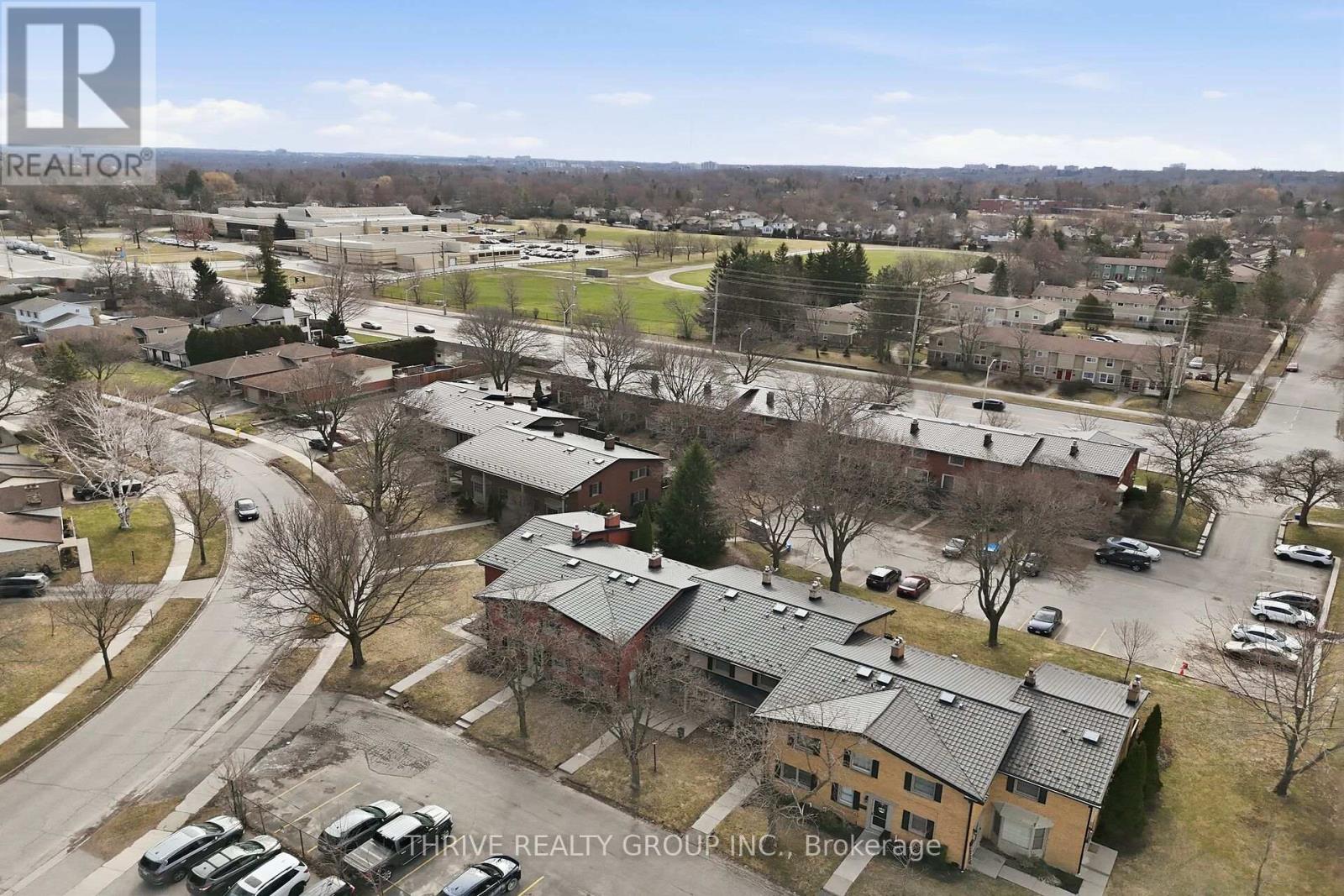 12 GUILDWOOD WALK Property Photo