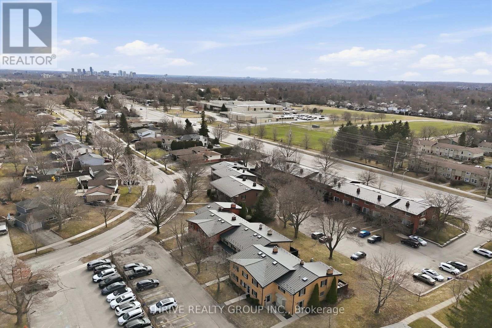 12 GUILDWOOD WALK Property Photo