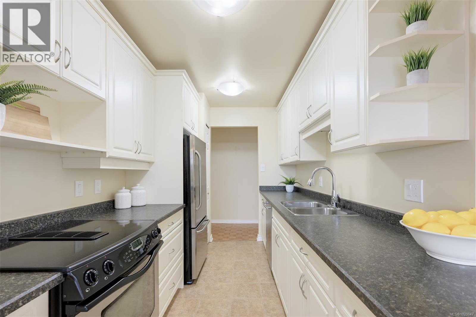 401 1204 Fairfield Road, Victoria