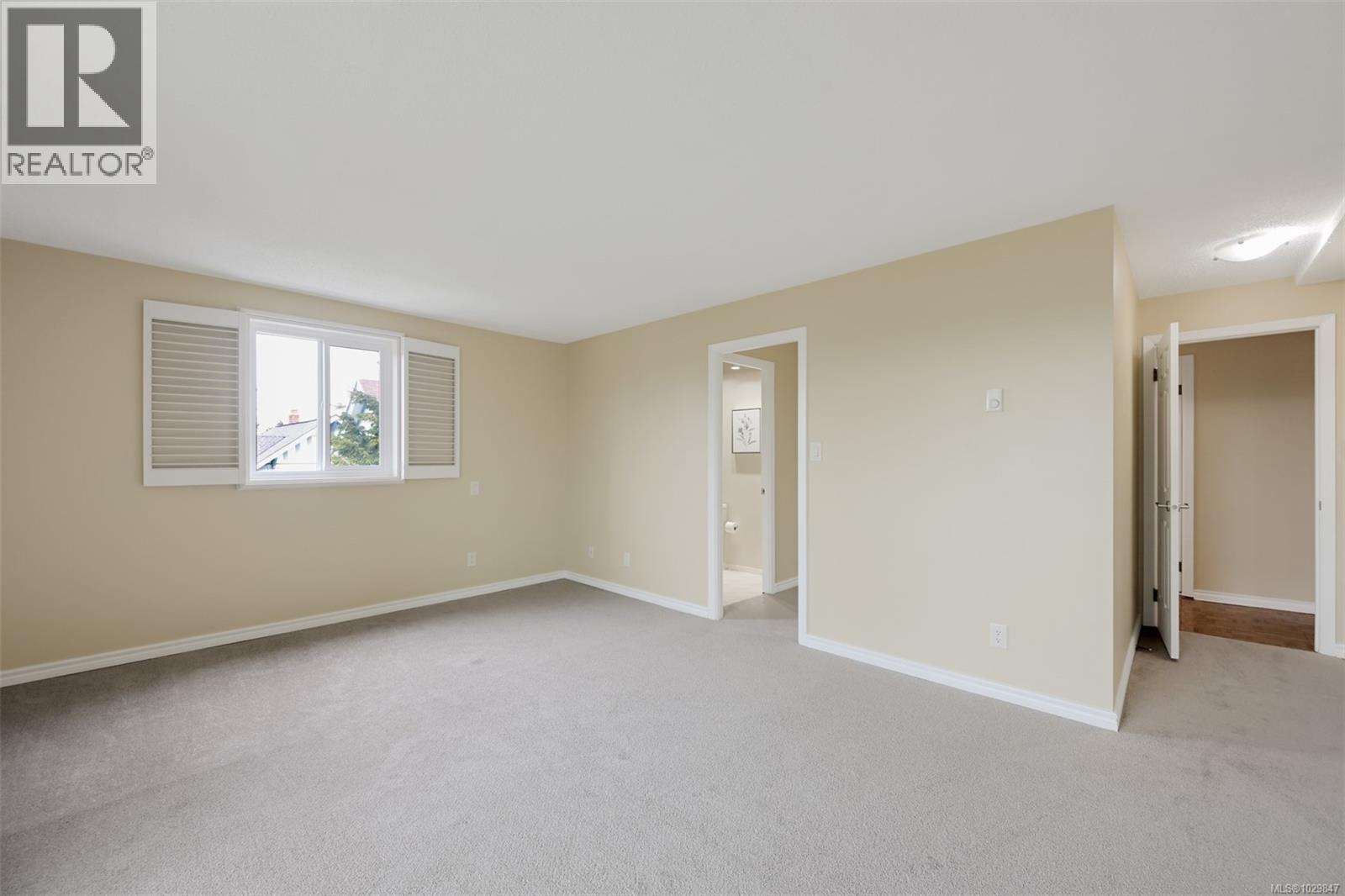 401 1204 Fairfield Road, Victoria