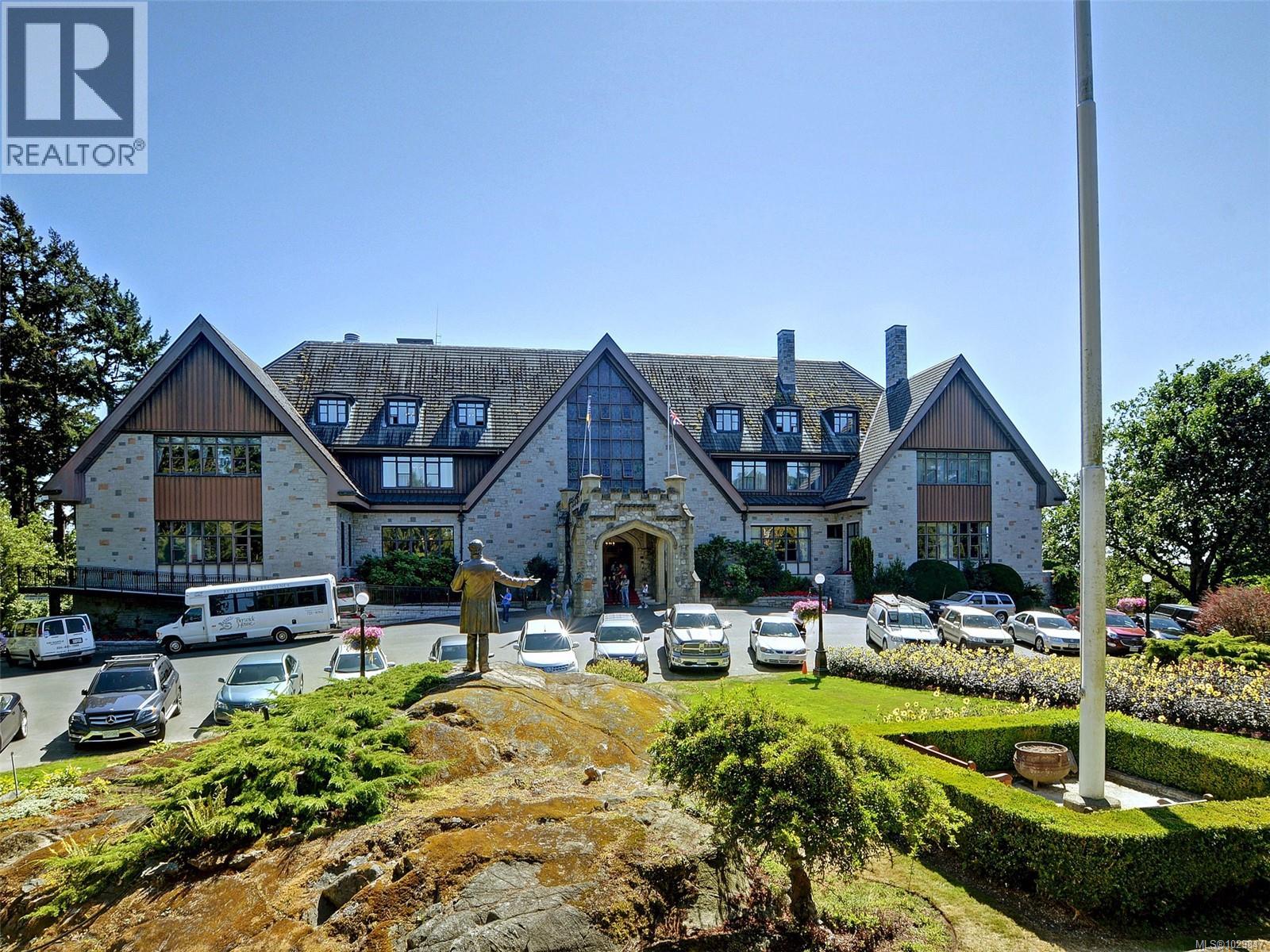 401 1204 Fairfield Road, Victoria