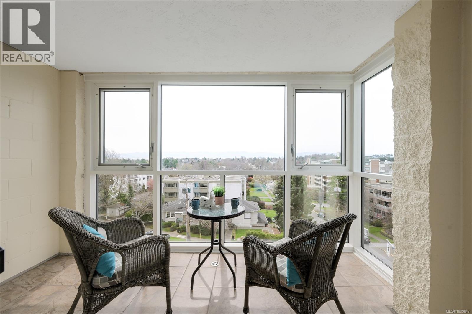 401 1204 Fairfield Road, Victoria