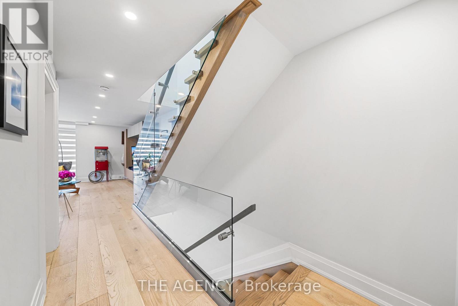 3062 BAYVIEW AVENUE - 21
