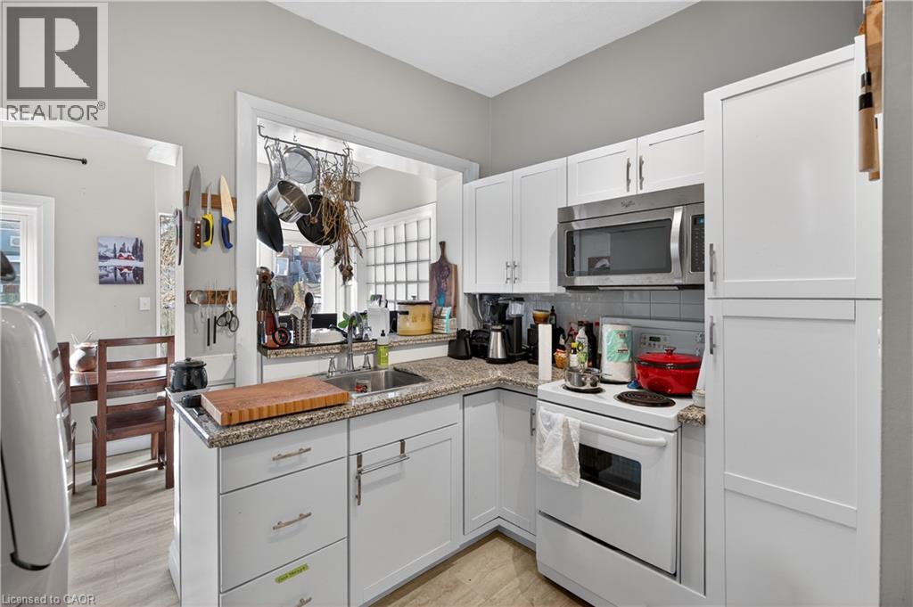 147 HOMEWOOD AVENUE - 10