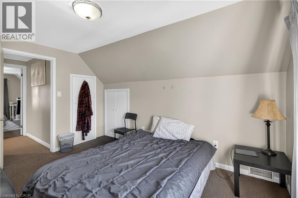147 HOMEWOOD AVENUE - 40