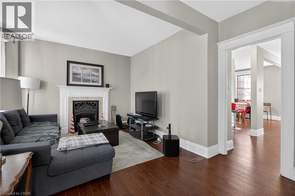 147 HOMEWOOD AVENUE - 26