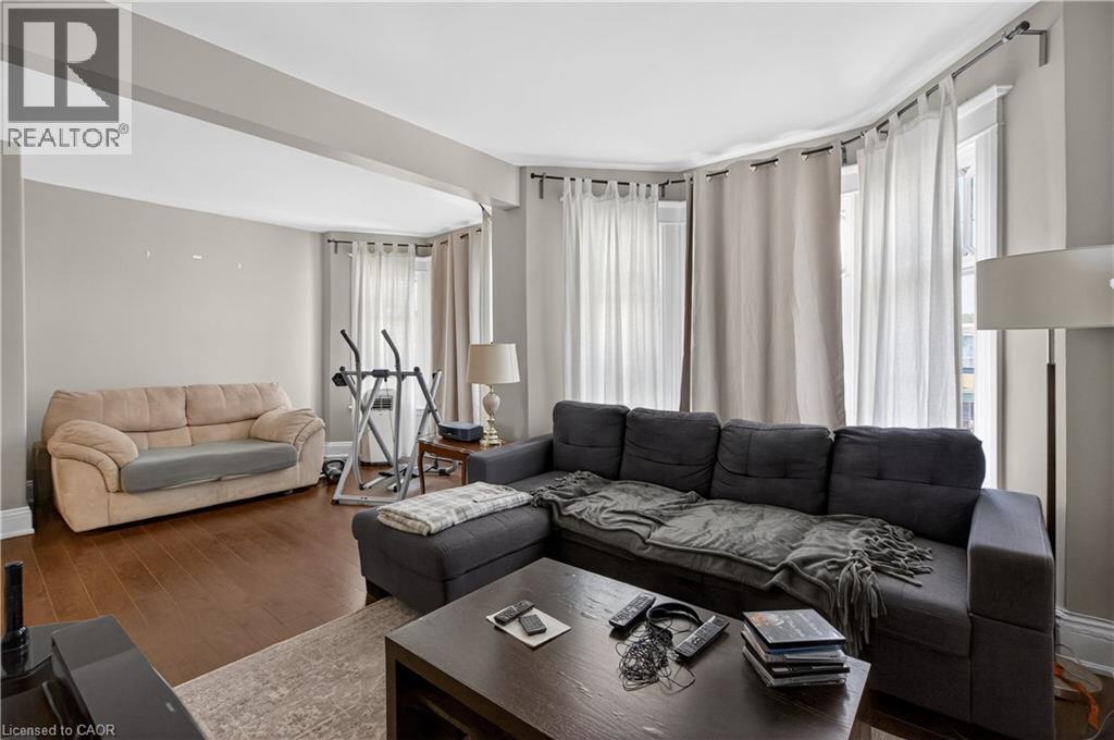 147 HOMEWOOD AVENUE - 24