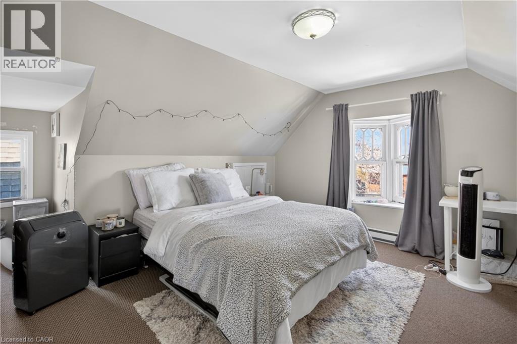 147 HOMEWOOD AVENUE - 38