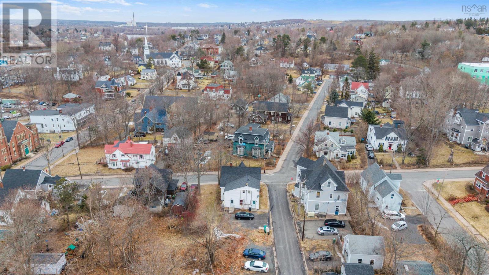 Property 39 of 40 of 277 MacLean Street